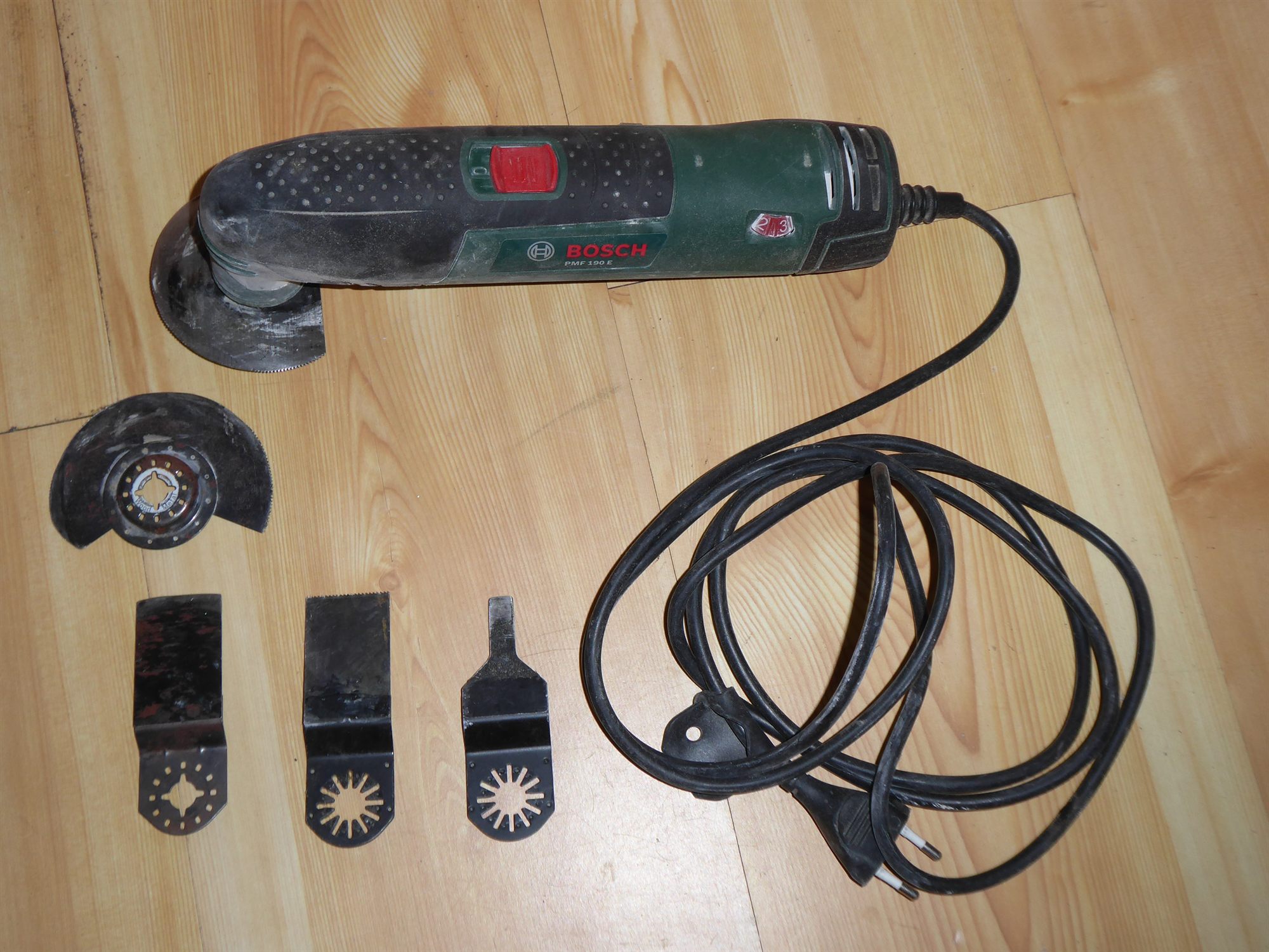 Multifunktionswerkzeug / Multischneider mit Zubehör – Bild 4
