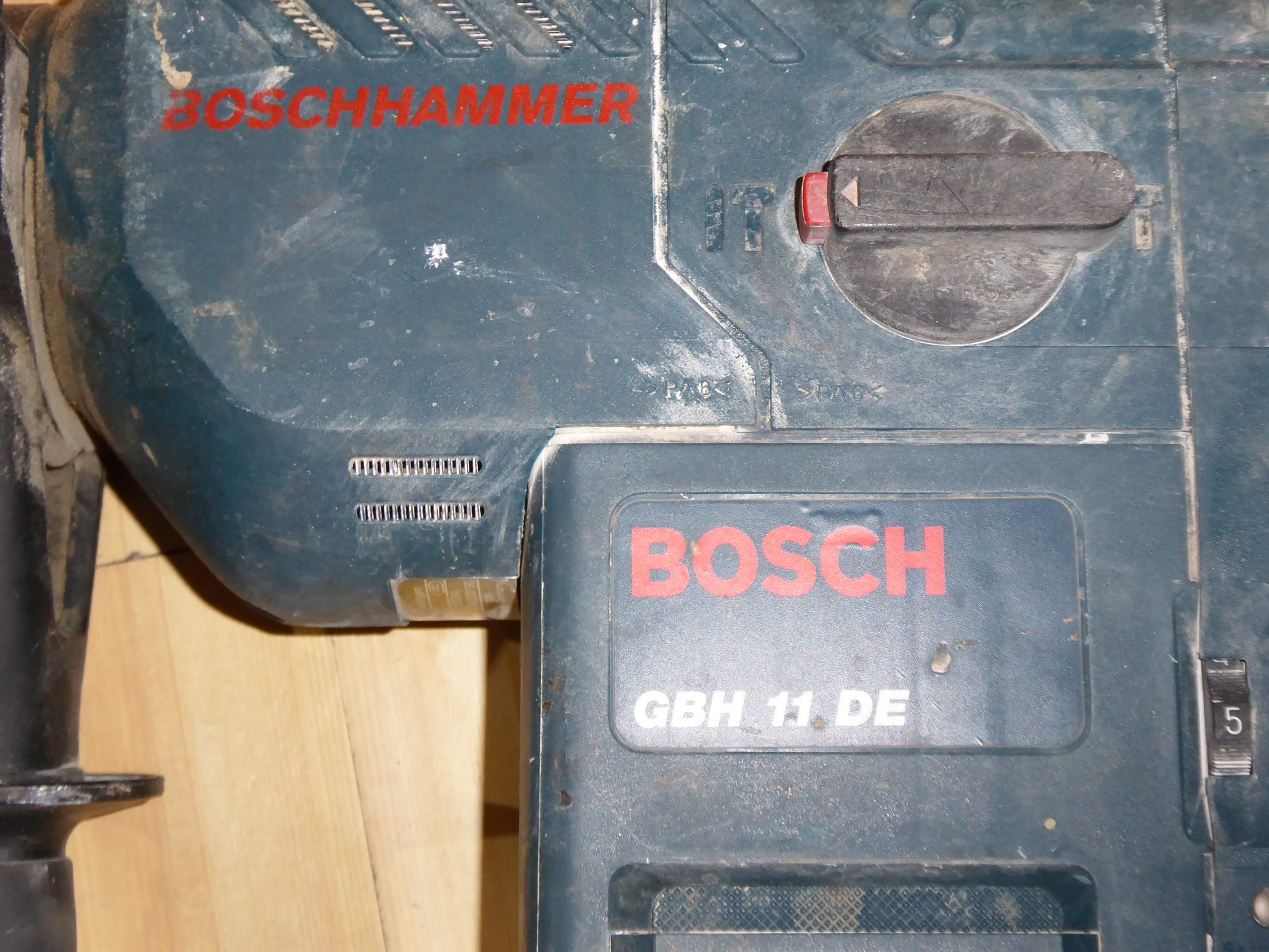 Kombihammer mit SDS-max und Bohrersatz – Bild 6
